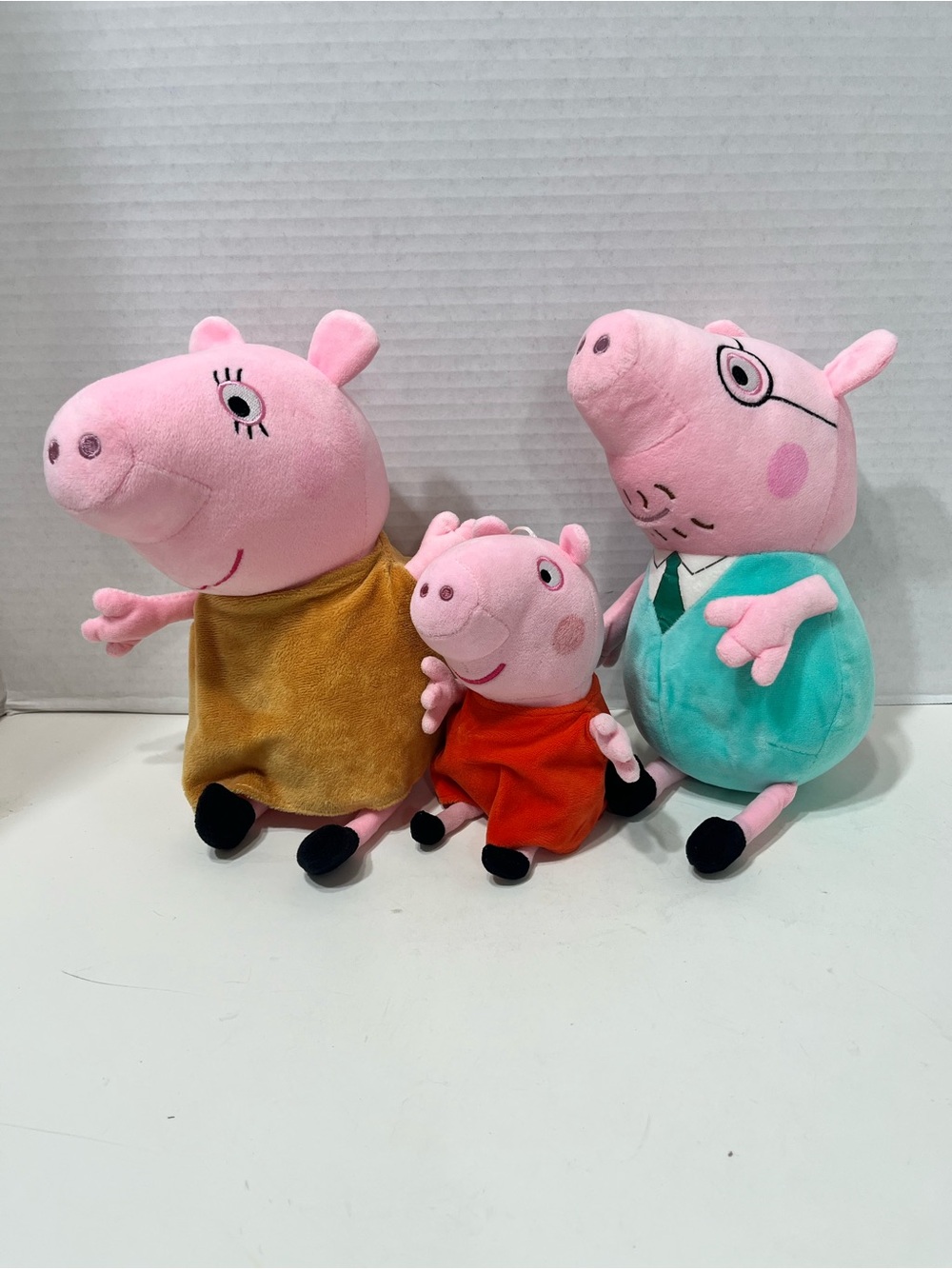 PEPPA PIG plush family stuffed animal toys
